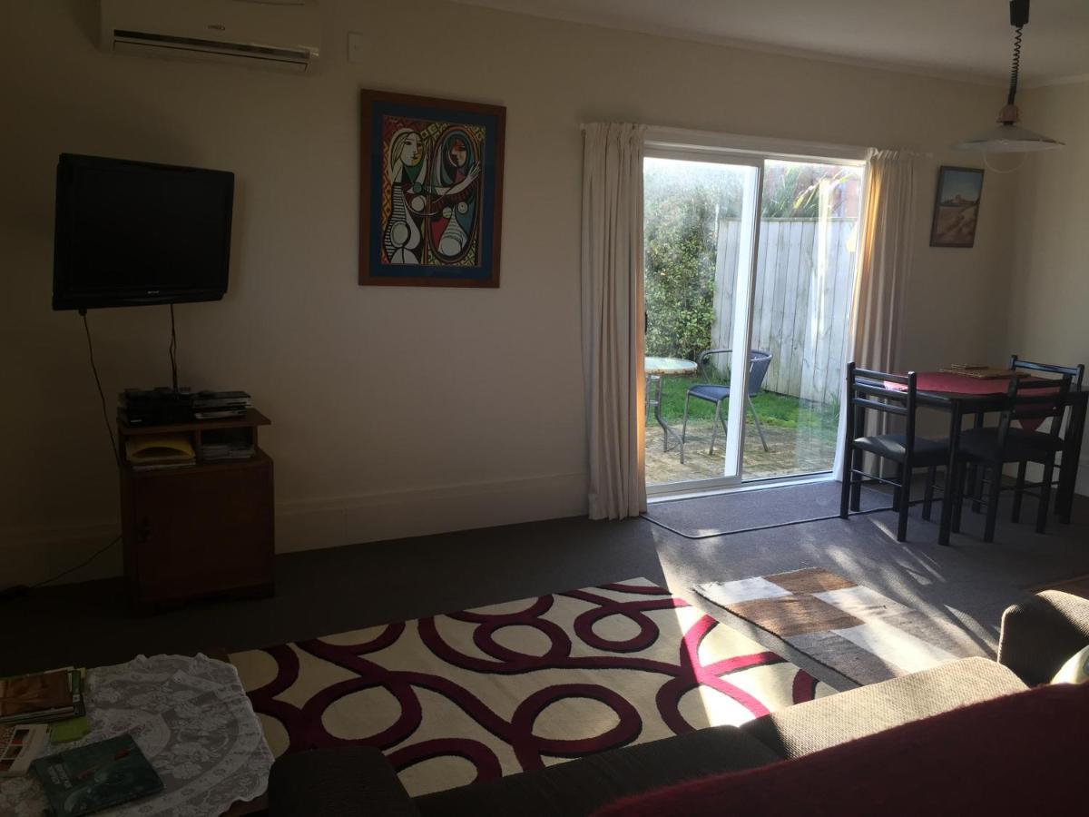 Watson'S Cottage Masterton Exterior photo